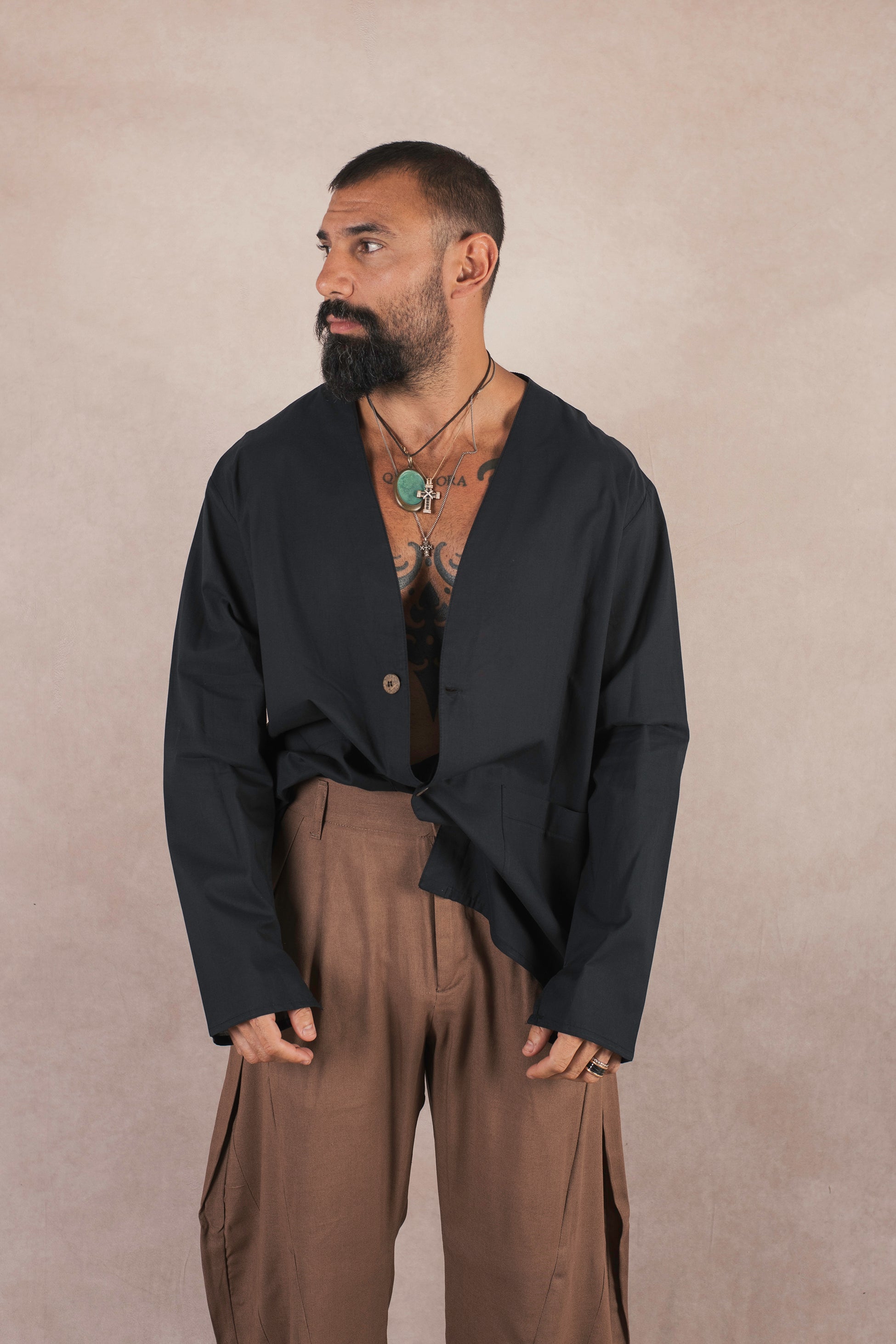 Camicia 3 bottoni In cotone nero