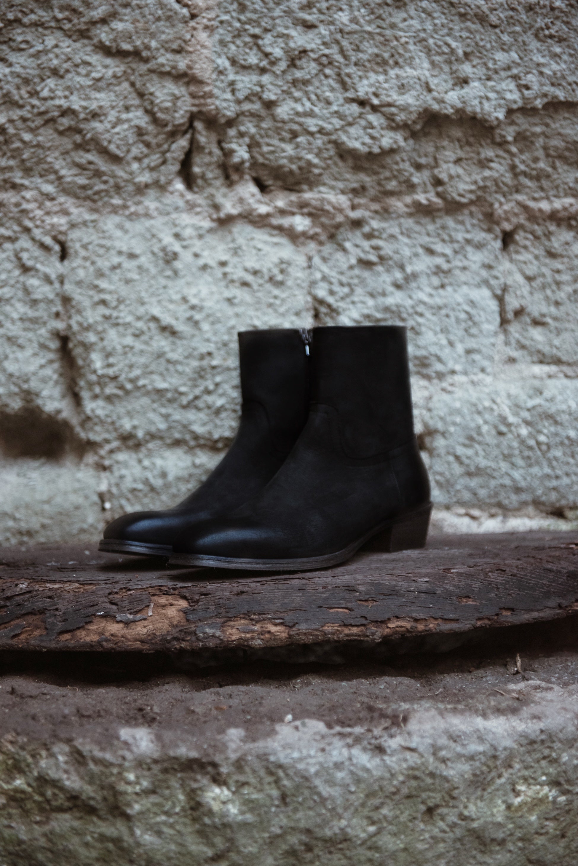 Stivale Con Zip Nero