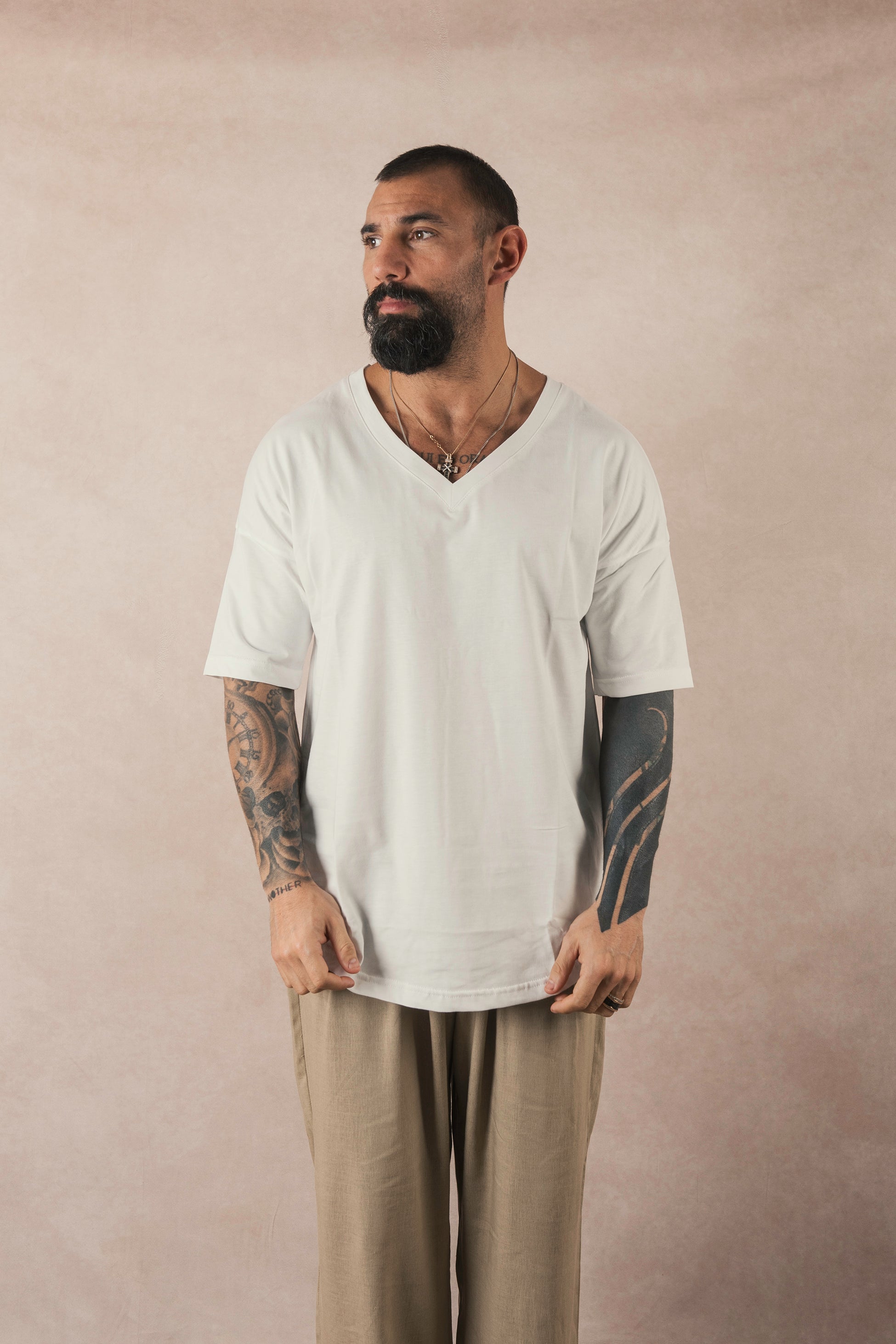 T-Shirt Collo v Bianco