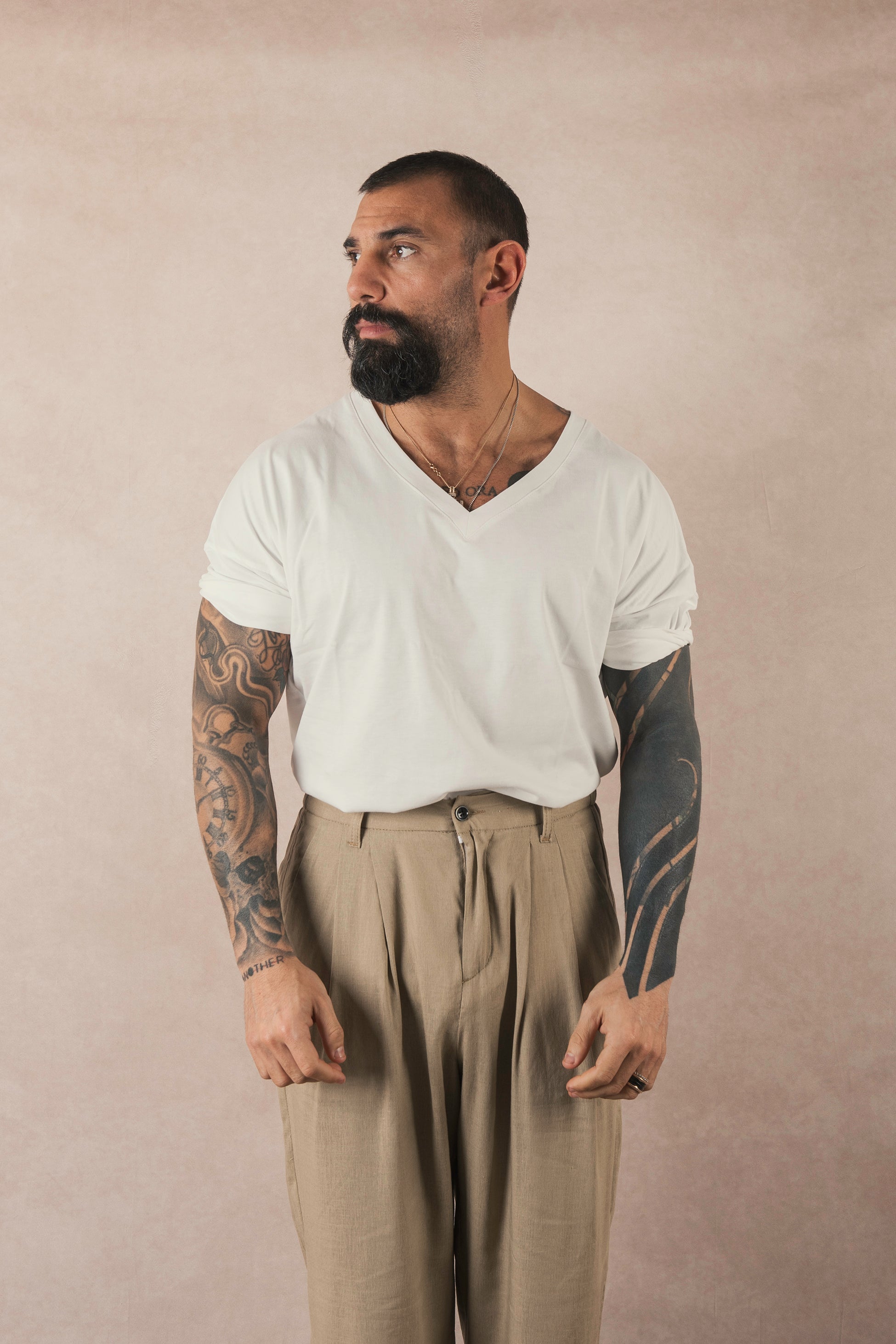 T-Shirt Collo v Bianco