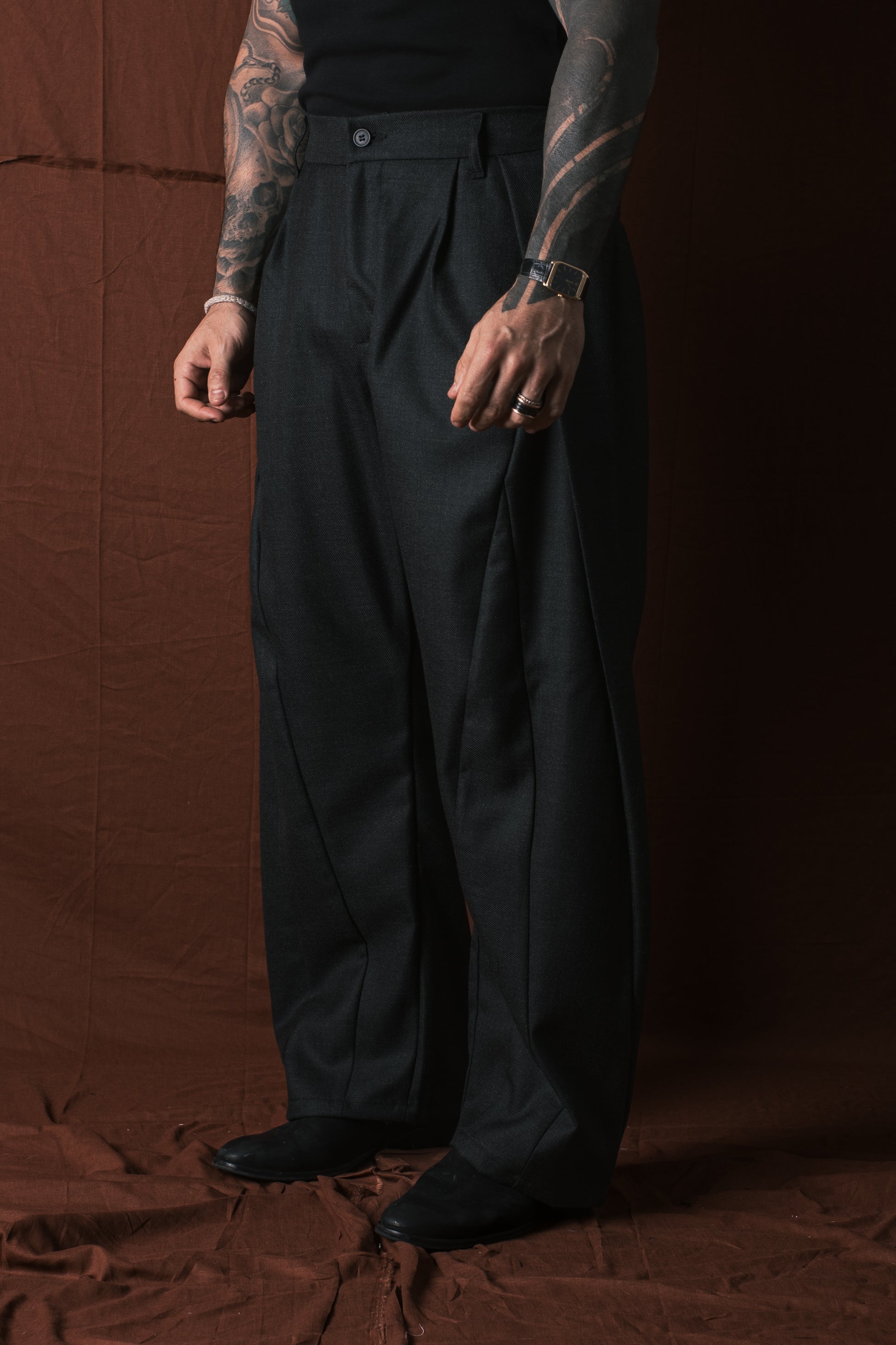 Palazzo  Pence In Lana   Nero