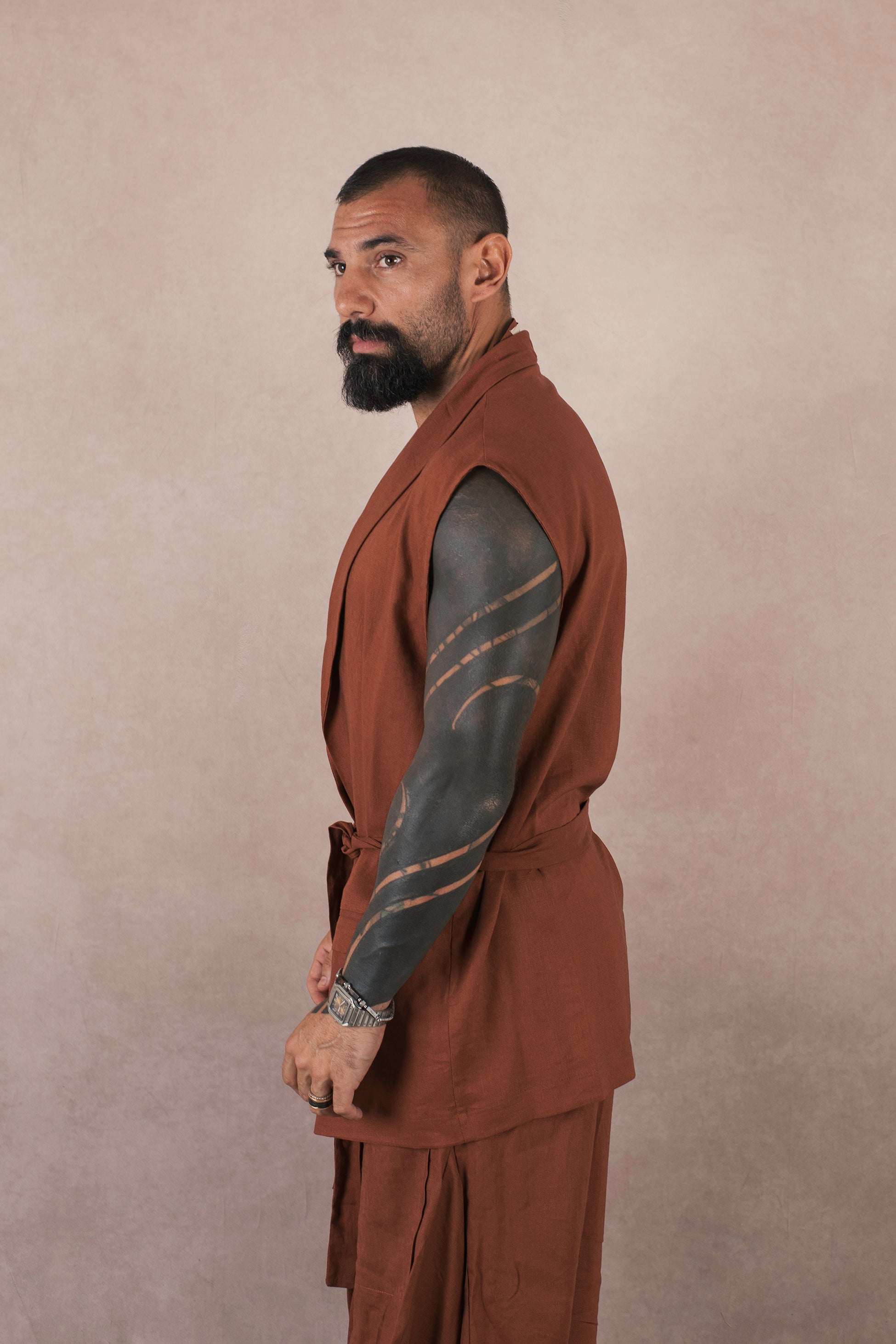 Kimono Smanicato In Lino Terra