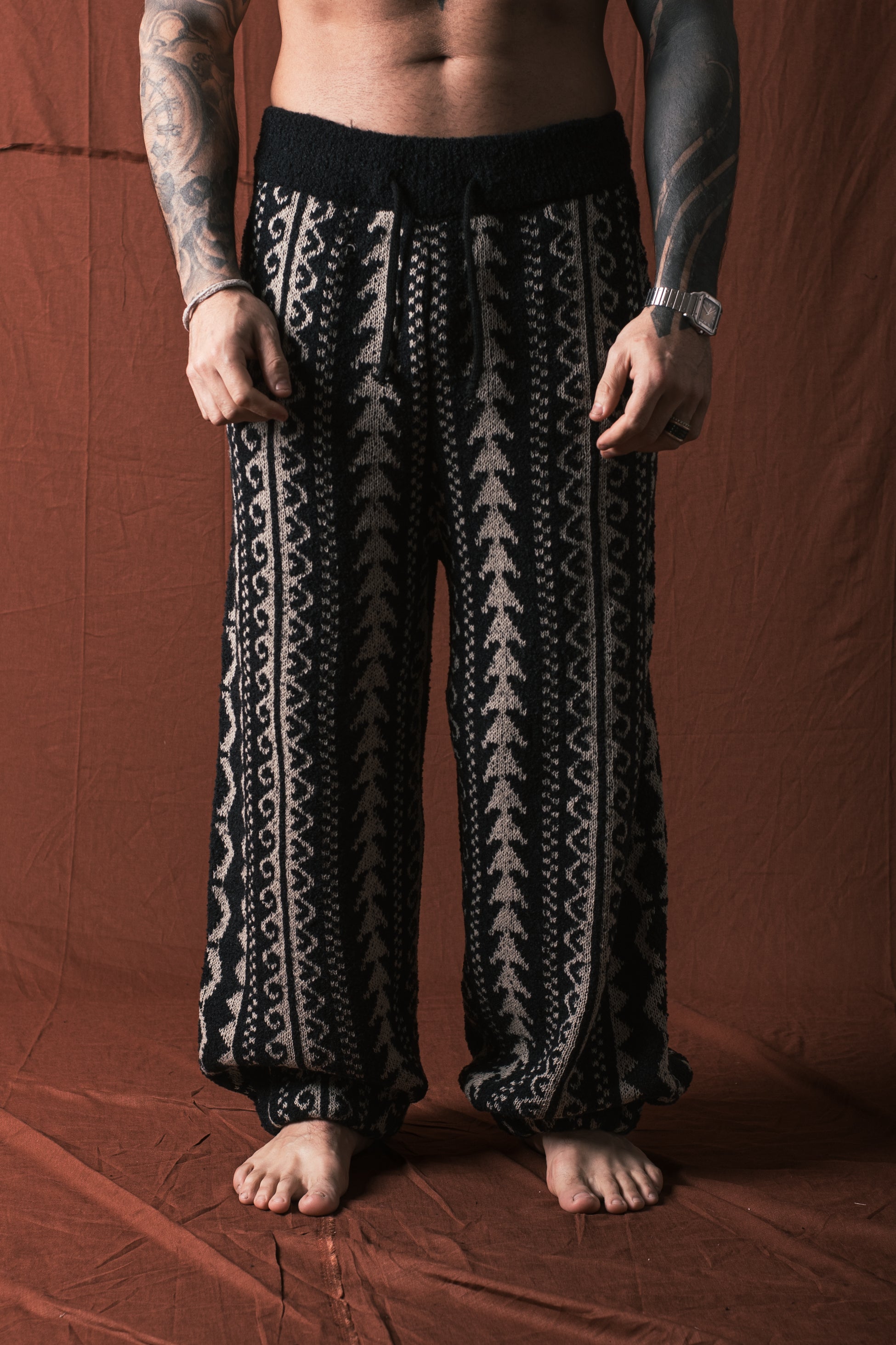 Harem In Lana Nero/Corda