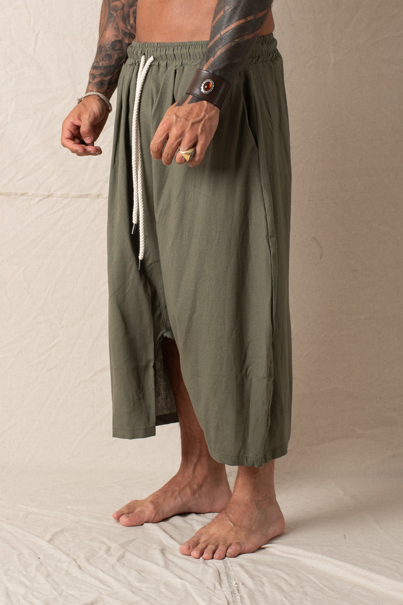 ShortAsimmetrico In Lino  Verde