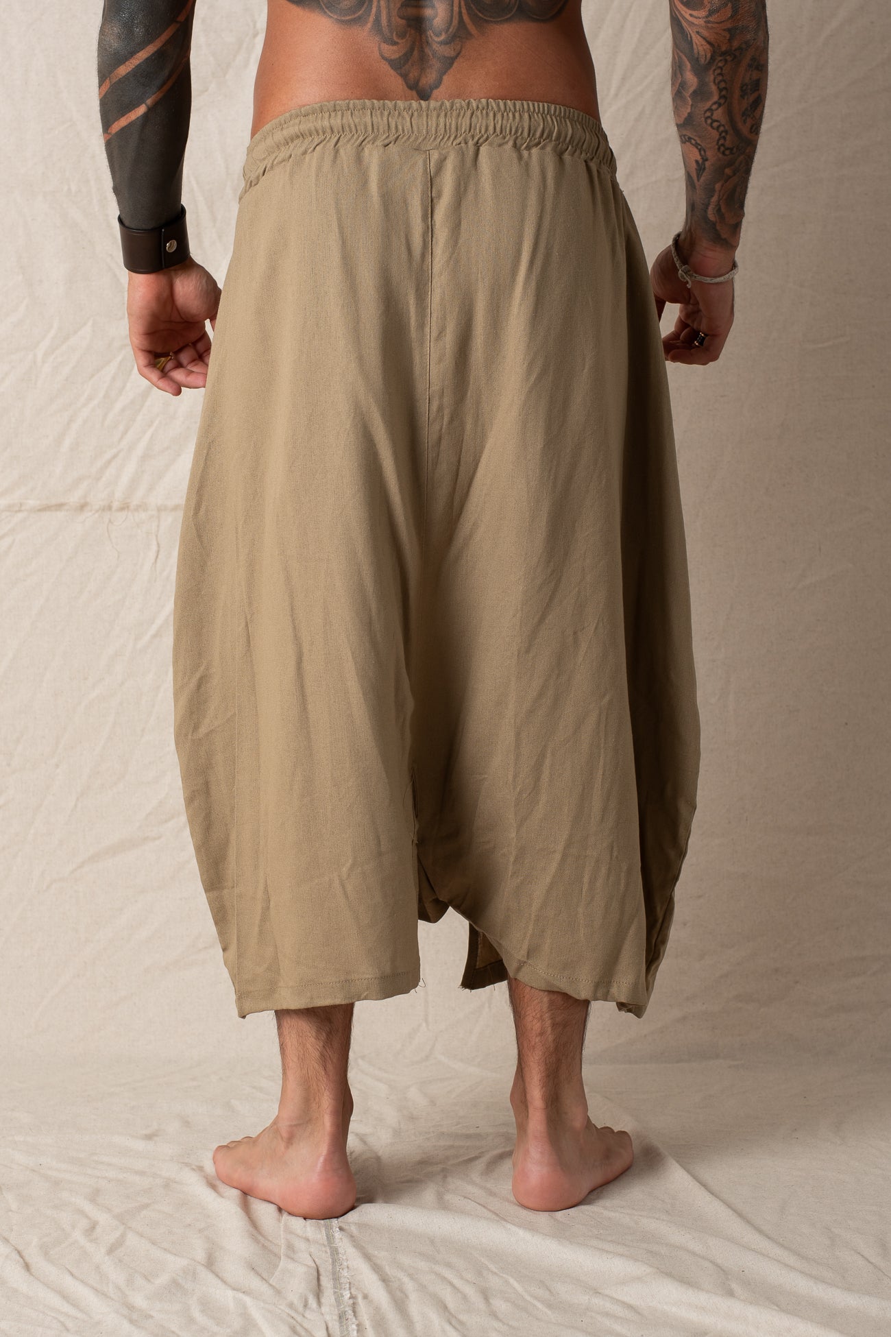 ShortAsimmetrico In Lino Khaki