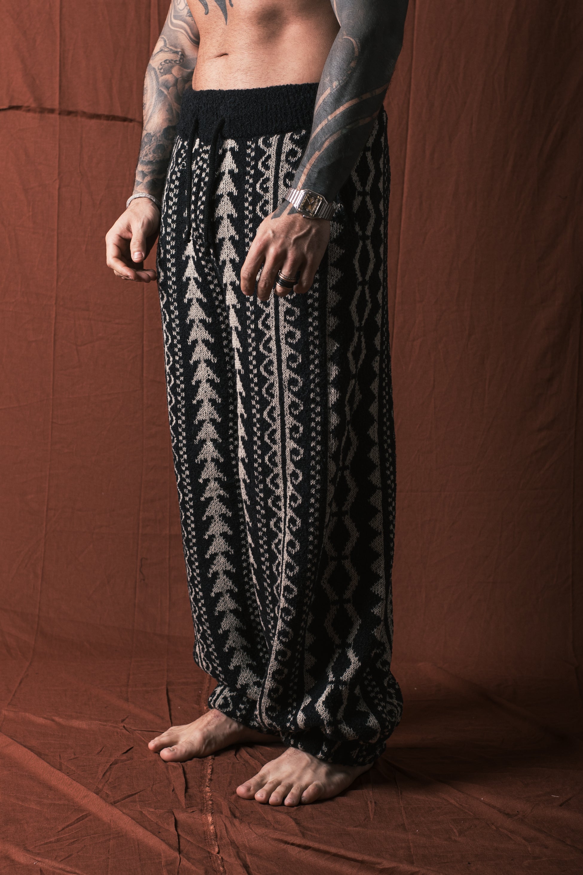 Harem In Lana Nero/Corda