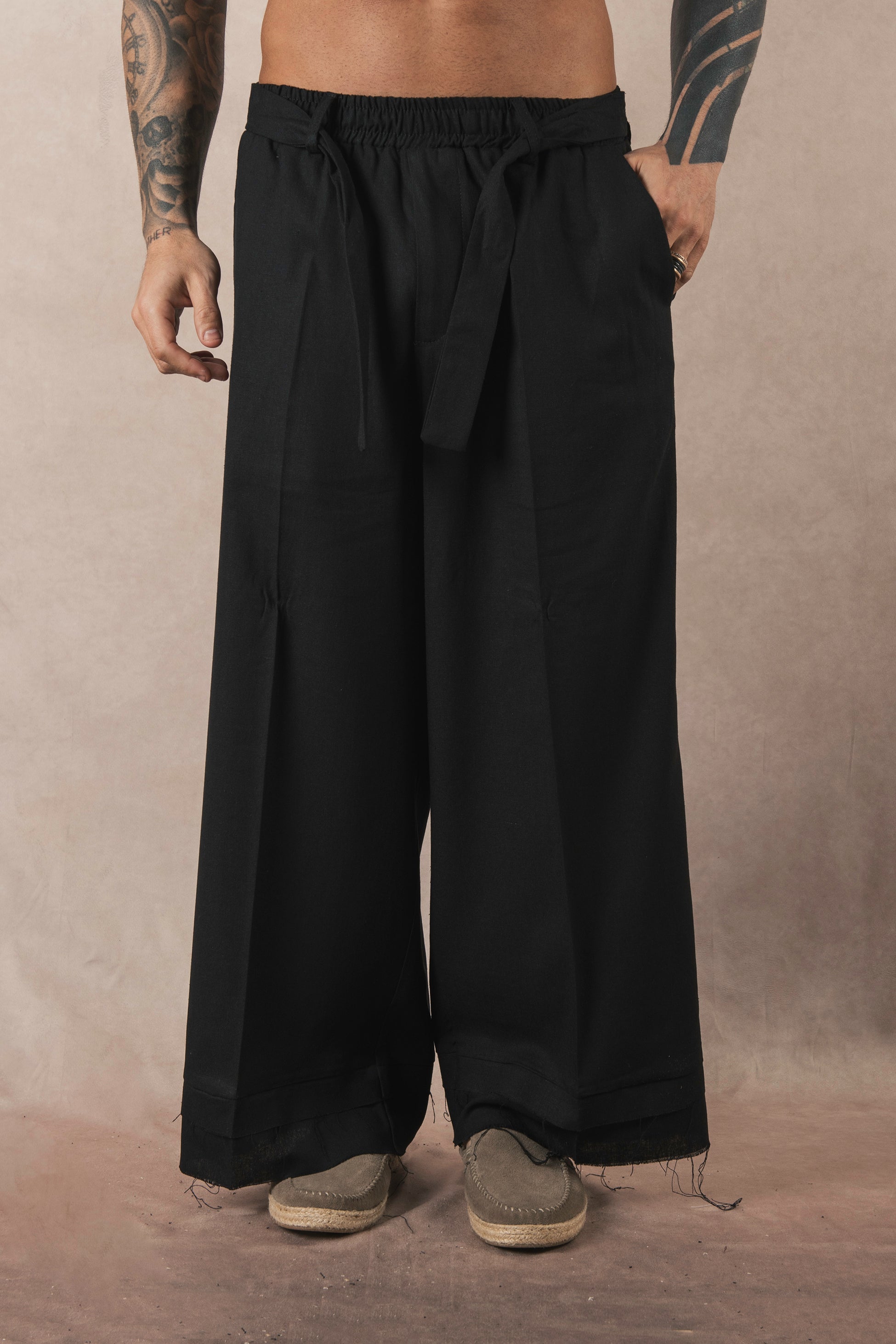 Japan With Black Linen Belt